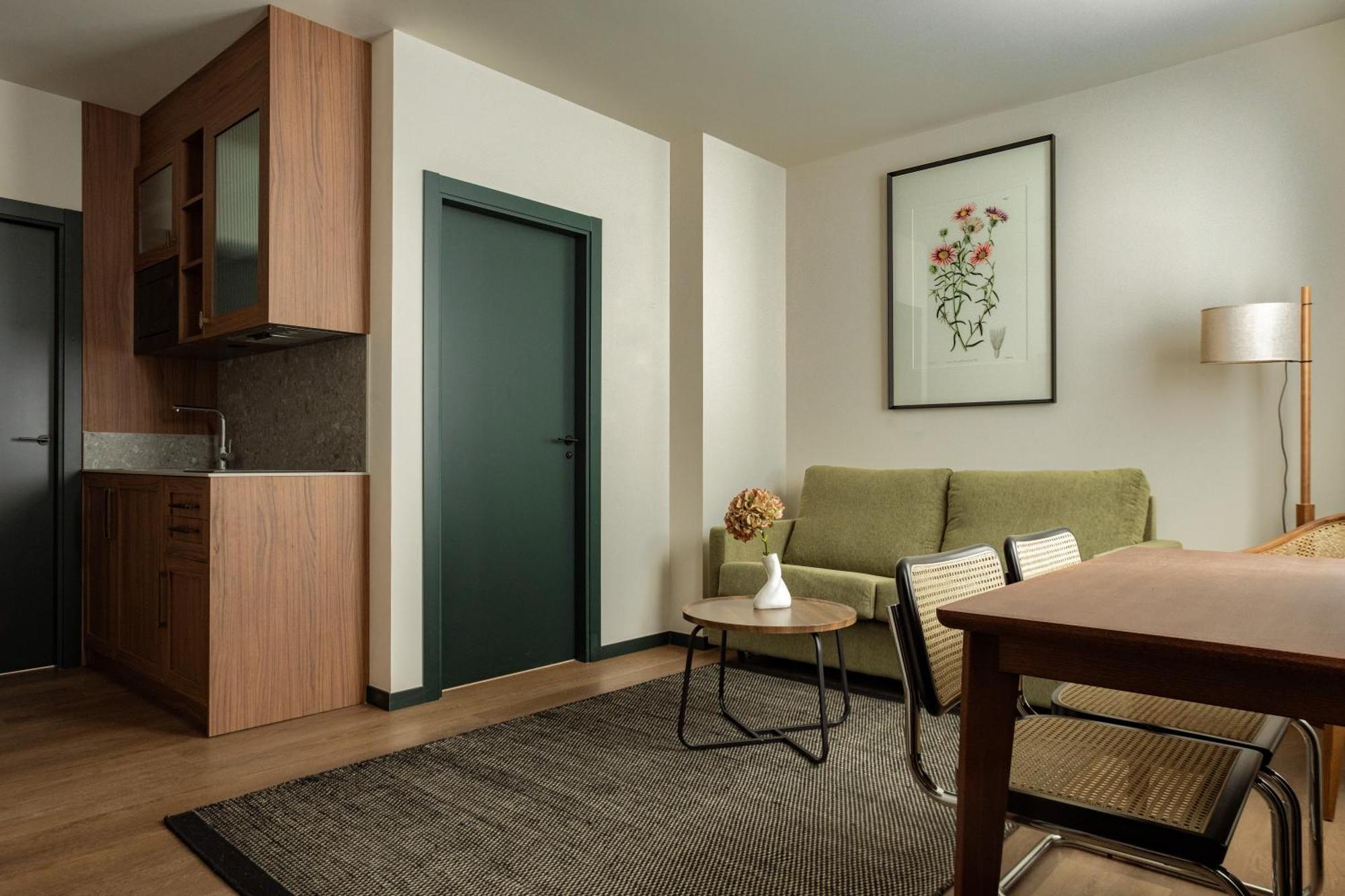 Batimont Suites & Apartments Більбао Екстер'єр фото