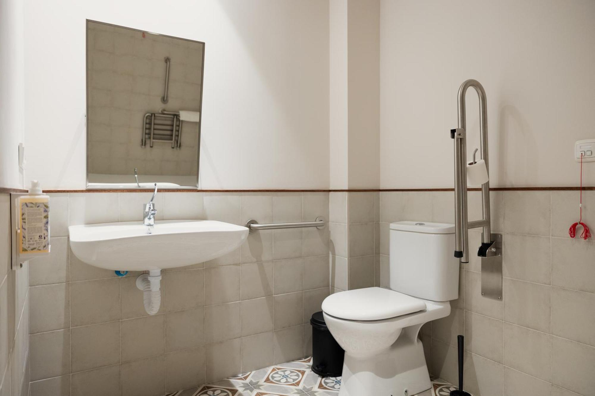 Batimont Suites & Apartments Більбао Екстер'єр фото